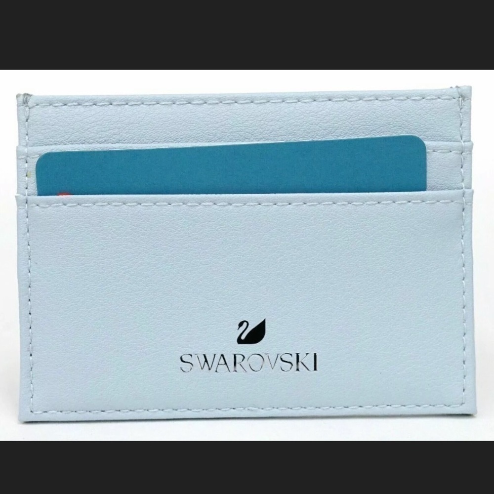 Swarovski blue card holder w crystal center Daisys